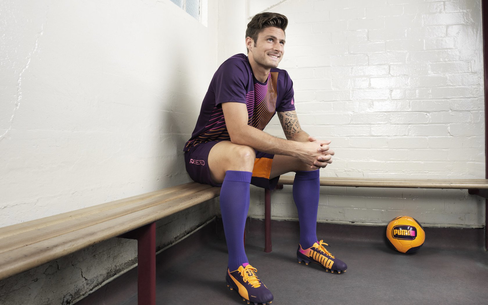 配速策略合理，后程保速表现突出，配速概念